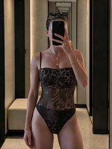 新款辣妹夏天條紋高彈力休閒海灘度假約會派對女款一件式細肩帶泳衣 - 彩色 - 查看 1