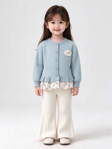 WUHUANG YIYI Bộ 2 món áo cardigan len dệt kim cho bé gái màu xanh nhạt họa tiết hoa phối patchwork gấu áo trang trí thủ công và quần ống loe gân, phong cách mềm mại cho mùa thu - Màu xanh nhạt - Xem 3