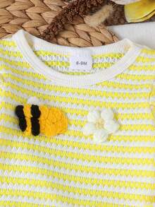 2pcs Baby Girl Casual Sweet Cool Striped Flutter Sleeve Knit Top & Embroidered Denim Jeans Set, Thin Spring/Autumn - Yellow - View 4
