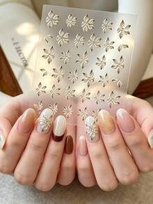 ملصقات أظافر ذاتية اللصق بتصميم زهرة قهوة خماسية البتلات بارزة مع أحجار الراين، ستايل مايلارد للخريف والشتاء، 1 ورقة - متعدد الألوان - مشاهدة 2