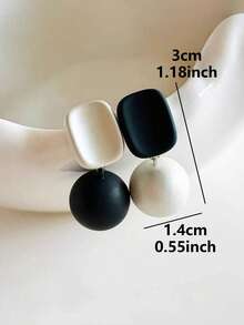 1 Pair French Luxury Contrast Color Geometric Ball Earrings Suitable For Women's Daily Commute Wear - Multicolor - View 6