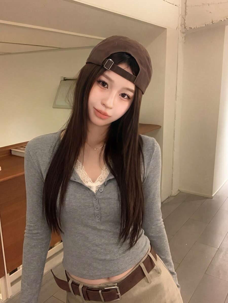 性感極簡蕾絲拼接長袖亨利領上衣,女款 2 合 1 修身 T-shirt,適合秋季 - 灰色 - 查看 1