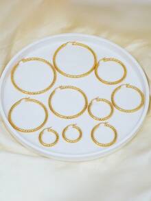 1pc Copper Gold-Plated Hollow Rhombus Textured Ear Cuff, Autumn Daily Commute European & American Vintage Luxury Face-Slimming Hoop Earring - Gold - View 5