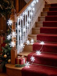 1pc 1.5/3/6M Battery Powered LED Christmas Snowflake String Lights, Christmas Tree Home Party Fireplace Bedroom Holiday Decor Lights, Christmas String Lights, Christmas Snowflake LED Fairy Lights, Xmas Tree Decor Lights, Xmas Gifts - Transparent Snowflakes - View 9
