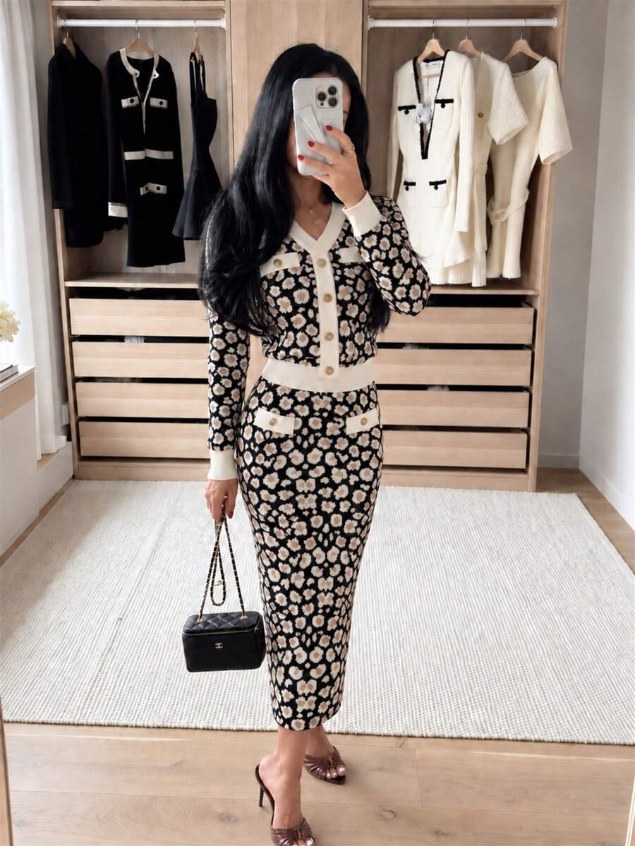 Stickat matchande set i två delar med leopardmönster och ribbstickning – långärmad cardigan och elegant kjol - Vitt - Visa 1