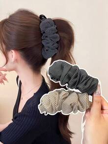 1pc Women's Vintage Striped Fabric Ruched Hair Clip, High Ponytail Hair Clip, Soft Aesthetic Hair Accessory - Multicolor - View 1