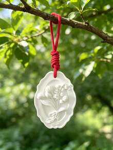 A High-Value Embossed Floral Fragrance Pendant With Red String Aroma Diffuser Slice, Suitable For Multi-Scene Decorations For Cars, Wardrobes, Home And Gifting - Multiple Styles - View 10