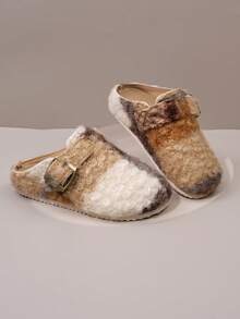 1 Pair Brown Beige Kids Fuzzy Teddy Clogs, Color Block Antique Brass Buckle Slip On Closed Toe Mules, Flat Sole Winter Shoes For Home Daily (Fabric Color Pattern Random) - Beige - View 4