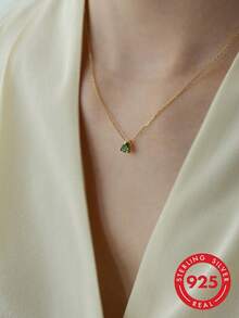 1pc S925 Sterling Silver Emerald Green Cubic Zirconia Mini Triangle Necklace, Minimalist Cold Style, Low-Key Elegant, Light Luxury, Classic Elegant, Niche Exquisite Personalized Jewelry, Suitable For Holiday, Party, Gift, Daily, Casual, Commute, Vacation - Triangle - View 5
