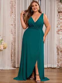 Plus Size Women Chiffon A-Line Flowy High-Low Hem Bridesmaid Dress - Dark Green - View 1