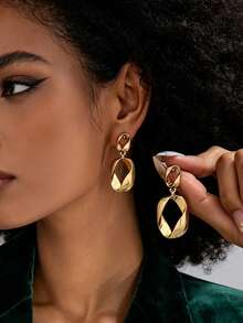 1 Pair European & American Geometric Hollow Asymmetrical Women's Dangle Earrings - Yellow Gold - View 3