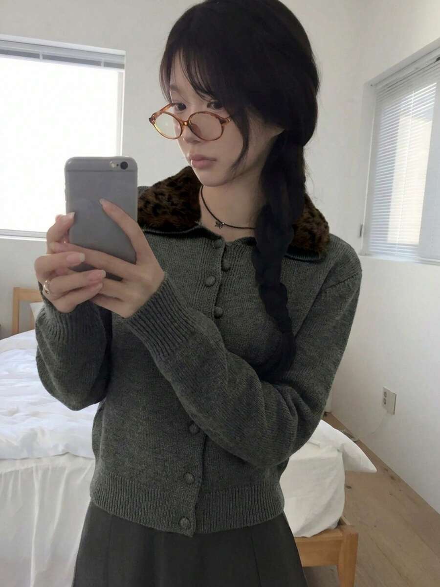 Cardigan Sweater Kancing Depan dengan Kerah Bulu Imitasi, Lengan Panjang, Potongan Reguler, Rajutan Lembut, Hitam, Atasan Berlapis Gaya Vintage Musim Gugur/Dingin untuk Wanita - Hitam - View 1