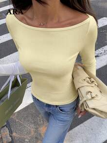ARA 女款淡黃色船領長袖短版上衣，露肩彈性羅紋針織休閒襯衫，適合日常街頭穿搭 - 淡黃色 - 查看 5