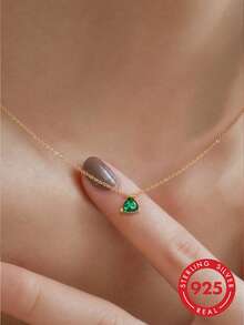 1pc S925 Sterling Silver Emerald Green Cubic Zirconia Mini Triangle Necklace, Minimalist Cold Style, Low-Key Elegant, Light Luxury, Classic Elegant, Niche Exquisite Personalized Jewelry, Suitable For Holiday, Party, Gift, Daily, Casual, Commute, Vacation - Triangle - View 2