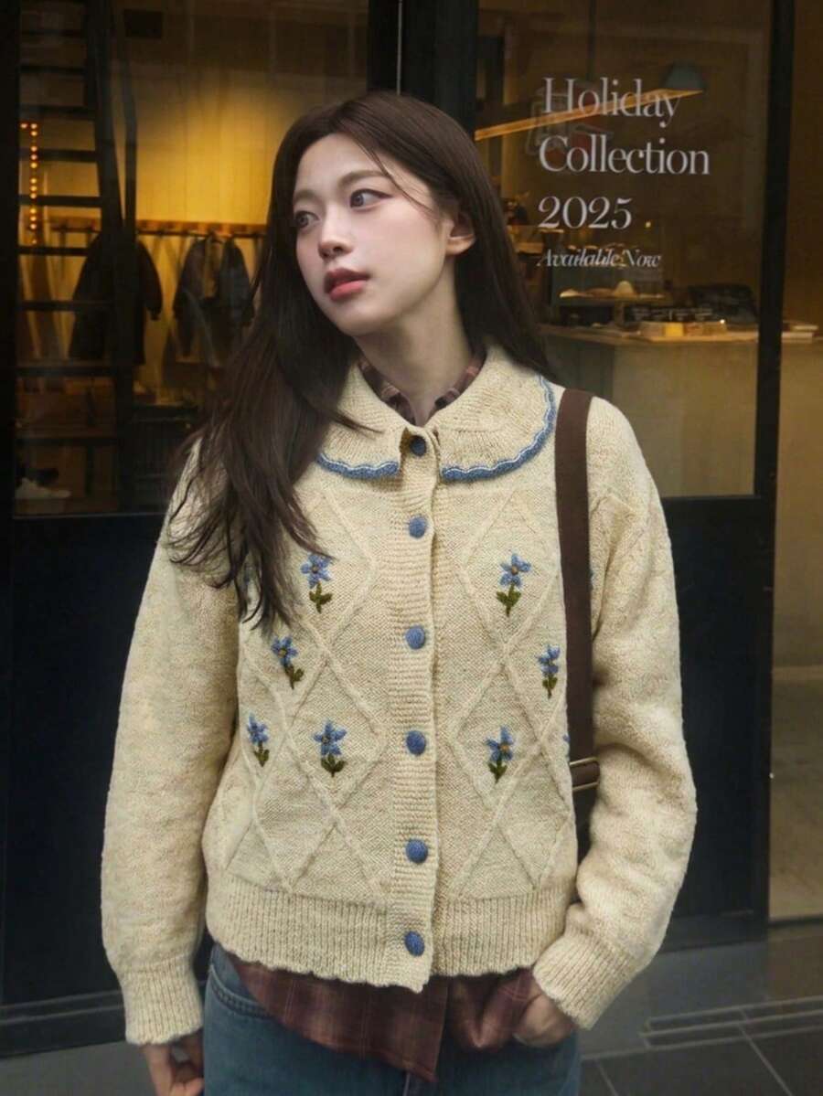 Cardigan Sweater Kerah Peter Pan Bordir Bunga, Kancing Depan, Rajutan Lembut, Lengan Panjang, Beige Vintage, Lapisan Musim Gugur untuk Pakaian Kasual Sehari-hari - Aprikot - View 1