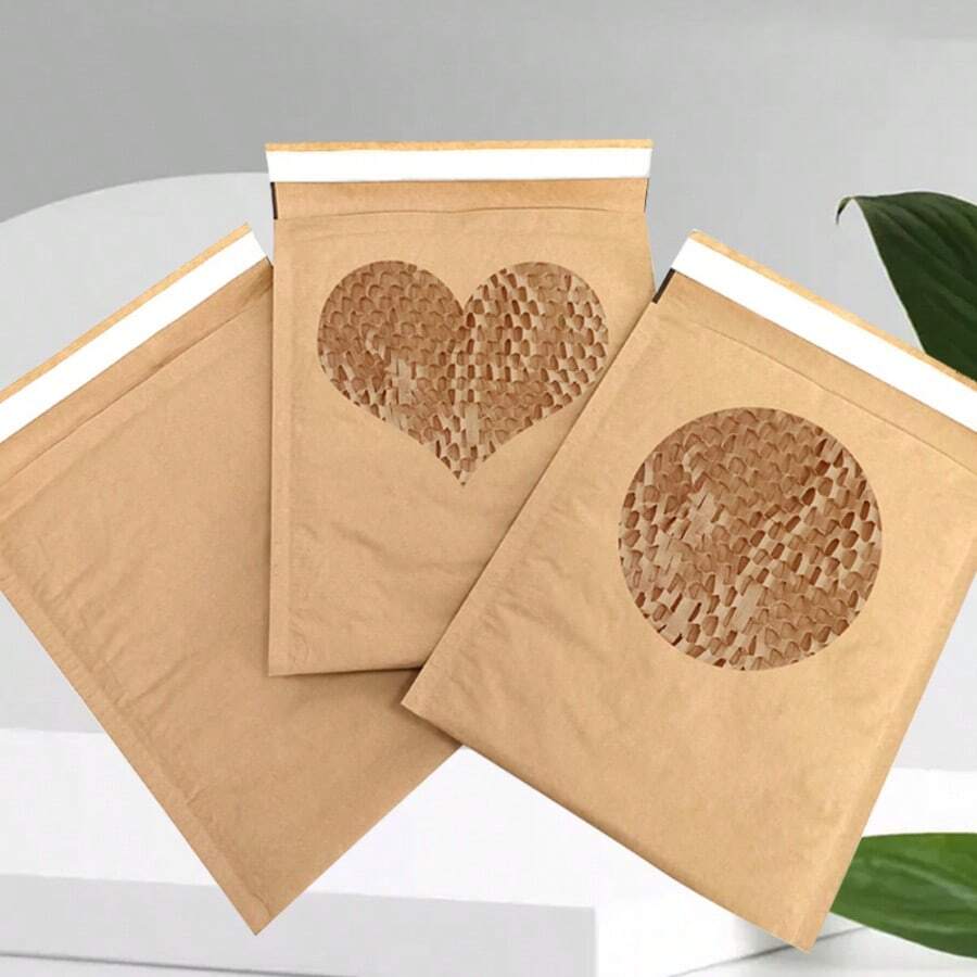 Large Kraft Paper Padded Mailer / Padded Envelope - Internal Cushioning Layer