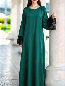 Elegant Green Plus Size Arabian Dress, Black Contrast Lace Long Sleeve, Flared Hem, Round Neck Woven Fabric Evening Gown Fall - Green - View 2