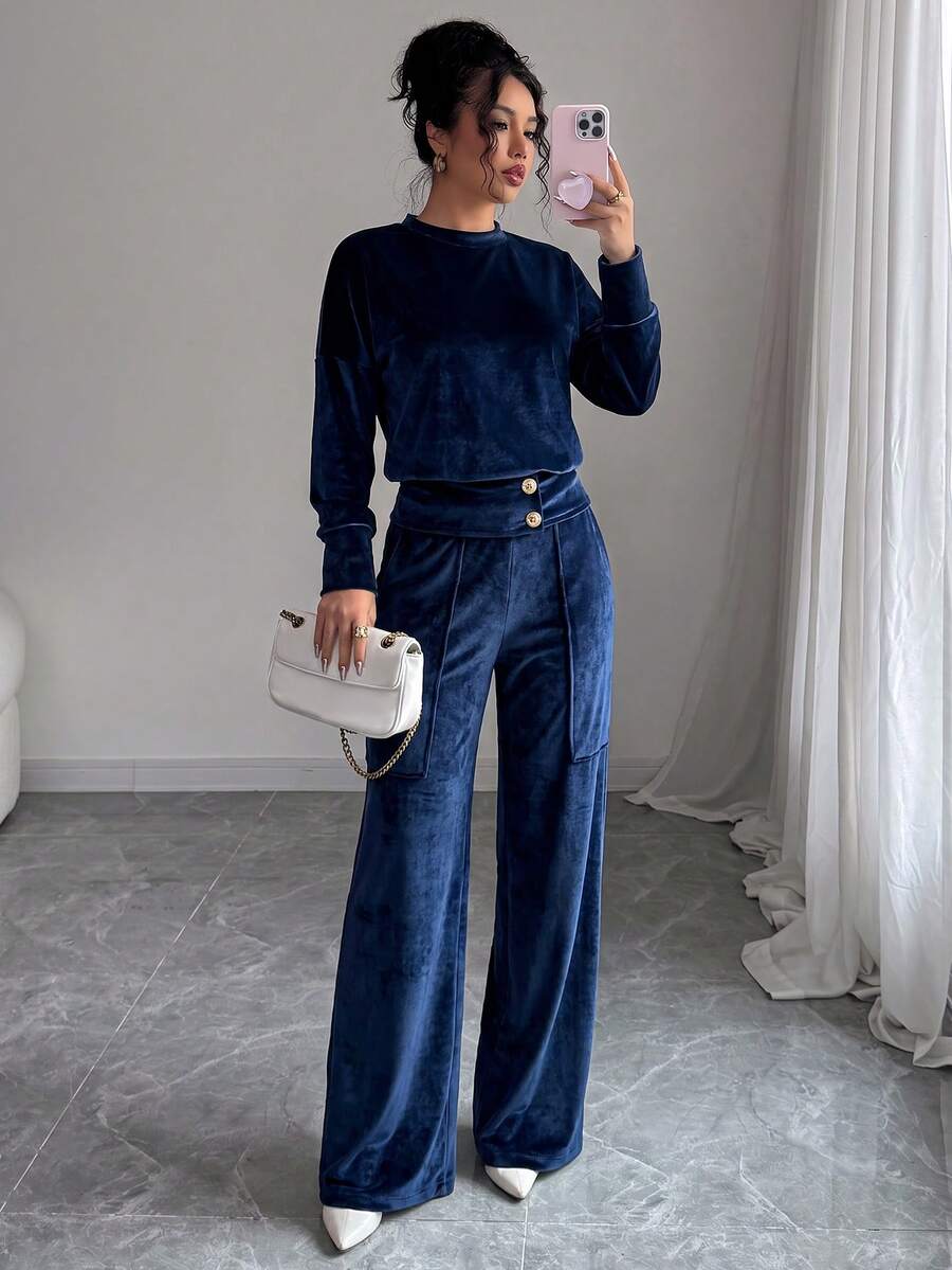 LUNNELUX Women Fall Winter Velvet 2 Pieces Set, Mock Neck Long Sleeve Sweatshirt & High Waist Cargo Pocket Wide Leg Pants, Christmas Daily Outfit - Navy Blue - View 1