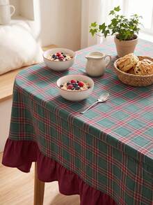 1pc Deep Green Background Red & White Striped Plaid Tablecloth, Vintage Holiday Style Fabric Material, Rectangular Red Ruffle Hem Decor, Beautify & Protect Tabletop, Suitable For Christmas, Winter Indoor Decor, Home Coffee Table - Green - View 8