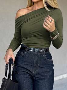 Unadoll Women Fall‑Winter Asymmetrical Slant‑Shoulder Long‑Sleeve Ruched Crop Top, Fitted Basic Tee For Back To School, Daily & Going Out - Army Green - View 5