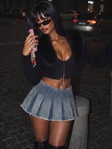 Women's Sexy Pleated Denim Mini Skirt With Fringed Hem, Short Washed Grunge Style - Blue - View 2