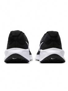 Nike男鞋運動鞋2026新款REVOLUTION 7緩震輕便透氣公路跑步鞋FB2207-001 - 黑與白 - 查看 4