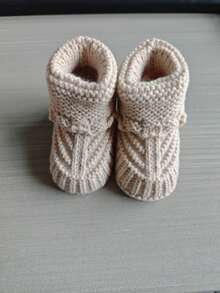 YIYIQCSJ Baby Shower Table Decor Set: Includes Crochet Baby Booties (Suitable For Neutral Color Gender Reveal Party Decoration) - Multicolor - View 21