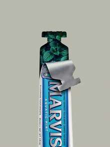 Marvis Aquatic Mint 牙膏 25ml，海洋靈感酷涼薄荷口味，含氟，日常琺瑯質護理，美白，幫助清潔牙垢，長效清新口氣，義大利奢華牙膏，適合日常口腔護理 - 水生薄荷 25ml - 查看 8