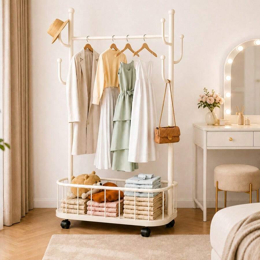 Arara de Roupas com Cesto e Ganchos, Plástico PP Branco, 175cm, Estrutura com Rodinhas, Organizador de Acessórios para Quarto e Closet – 60x30x175cm - AraraOrganizadora-Branca-Ganchos - Visão 1