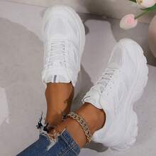 Women's Solid Color Breathable Fashion Casual Lightweight Walking Shoes Sneakers - White - View 3
