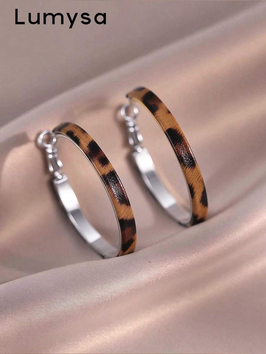 1 Pair Personalized Fashion Leather Leopard Print Geometric Hoop Earrings Suitable For Women's Daily Wear And Gatherings - Silver - View 1