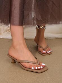 卡其色方頭夾腳拖鞋女鞋，極簡百搭平底涼鞋，軟底舒適戶外穿著 - 卡其色 - 查看 4