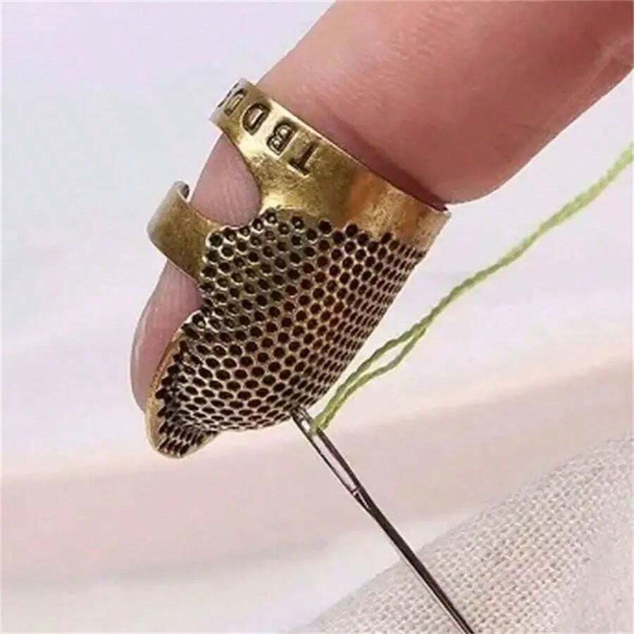1 cái đê khâu kim loại phong cách vintage, bảo vệ ngón tay điều chỉnh được, dùng cho may vá thủ công và đồ thủ công, đê khâu tay tại nhà cho thêu chữ thập, dụng cụ may DIY - A - Xem 1