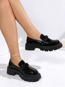Muse Loafer 女款粗跟蝴蝶結樂福鞋，優雅圓頭溝槽底休閒正裝鞋，適合商務辦公工作與日常穿著 - 黑色 - 查看 3