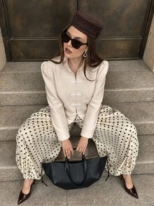 Women's Autumn Fashion Elegant Casual Beige Frog Button Stand Collar Puff Long Sleeve Jacket, Suitable For Office, Outing And Vacation - Apricot - View 4