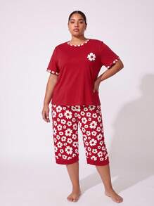 Plus Size Women's Fashionable Wearable Pajamas Loungewear, Patchwork Design, Floral Print Round Neck Short Sleeve Top & 3/4 Length Pants - Red - View 1