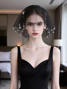 1pc Vintage Black Short Cap Veil With Heavy Floral Bead Chain Pendant, Elegant Dark Bridal Headpiece - Black - View 2