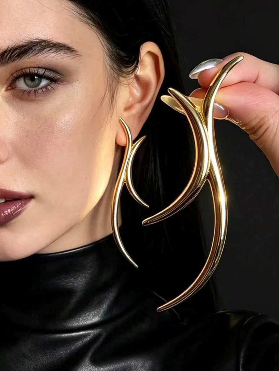 1 Pair European & American Geometric Asymmetrical Women's Stud Earrings - Yellow Gold - View 1