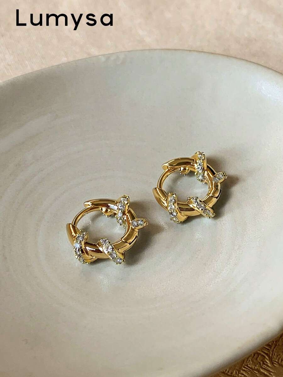 1 Pair Minimalist Fashion Cubic Zirconia Geometric Circle Wrapped Copper Hoop Earrings Suitable For Women's Daily And Party Wear