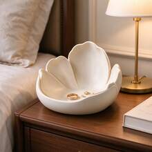 Gentle Petal 3D Printed Storage Tray, Minimalist Cream Style Jewelry Dish, Entryway Key & Small Accessory Organizer, Bedroom Desktop Creative Decor, Gift For Girls, Storage Plate - White - View 1