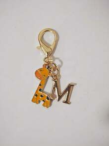 1PC Cute Giraffe Initial Keychain Pendant, Animal Theme With Golden Letter Decoration. Name Initial Keychain, Cute Accessory Suitable For Men And Women. Backpack Keychain Accessory, Great Gift For Boyfriends, Girlfriends, Classmates And Family, Small Party Favor - Multicolor - View 22
