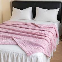 1pc Plaid Jacquard Thin Blanket, No Pillowcase, Soft & Skin-Friendly, Multi-Size Multi-Purpose Blanket For Sofa, Bed, Suitable For Office, Living Room Sofa, Bedroom Bed, Suitable For Spring And Autumn - Pink - View 7