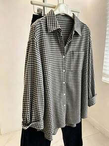 Plus Size Women's Autumn/Winter Brushed Plaid Single-Breasted Pocket Shirt - Black and White - View 4