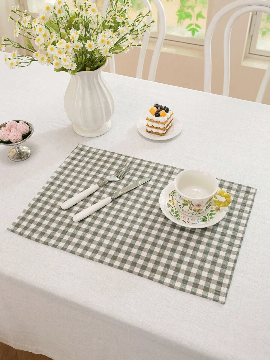 1/2/4pcs Gingham Placemats Set, Checkered Table Mats, Fresh & Cute Farmhouse Dining Table Decor, Cottagecore Kitchen Accessories, Vintage Style Home Decoration, Pastel Spring Aesthetic Table Decor - Olive Green - View 1