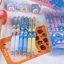 Hasbro Bộ 12 bút gel trung tính Stitch, Winnie The Pooh, Gấu Dâu phong cách ngẫu nhiên, bút gel dập nổi may vá dễ thương 0.5mm mực đen, bút ký văn phòng, văn phòng phẩm viết, quà tặng tiệc, Stitch, Dâu, nhãn nháp động, giá tĩnh, bộ sắp xếp tĩnh, nhãn dán thủ công, vật liệu scrapbook, nhãn dán tùy chỉnh, bút highlight, bút bi đẹp, máy dán nhãn, đồ dùng học tập, tệp, quà sinh nhật, sổ tay, con dấu (màu/kiểu ngẫu nhiên) - Nhiều màu - Xem 9