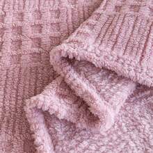 1pc Plaid Jacquard Thin Blanket, No Pillowcase, Soft & Skin-Friendly, Multi-Size Multi-Purpose Blanket For Sofa, Bed, Suitable For Office, Living Room Sofa, Bedroom Bed, Suitable For Spring And Autumn - Pink - View 3