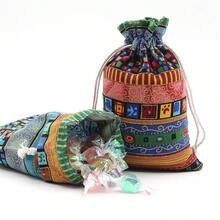 20 عبوة أكياس جوت صغيرة برباط سحب 10 * 15 سم، أكياس هدايا من قماش ثنائي المواد، أكياس تخزين قابلة لإعادة الاستخدام لهدايا الزفاف وأعياد الميلاد وحفلات عيد الميلاد والأعمال اليدوية - 20 قطعة - مشاهدة 6