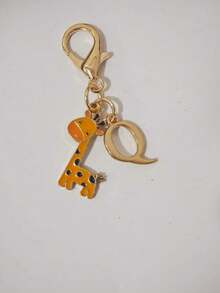 1PC Cute Giraffe Initial Keychain Pendant, Animal Theme With Golden Letter Decoration. Name Initial Keychain, Cute Accessory Suitable For Men And Women. Backpack Keychain Accessory, Great Gift For Boyfriends, Girlfriends, Classmates And Family, Small Party Favor - Multicolor - View 23