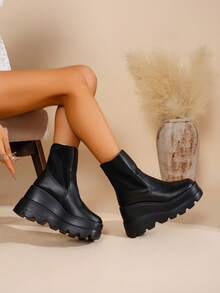 Women's Fashion Thick Sole Slip-On Boots - Black - View 3