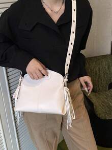 小眾設計流蘇包 女款新款個性百搭手提包 休閒通勤單肩斜挎包 - 白色 - 查看 5